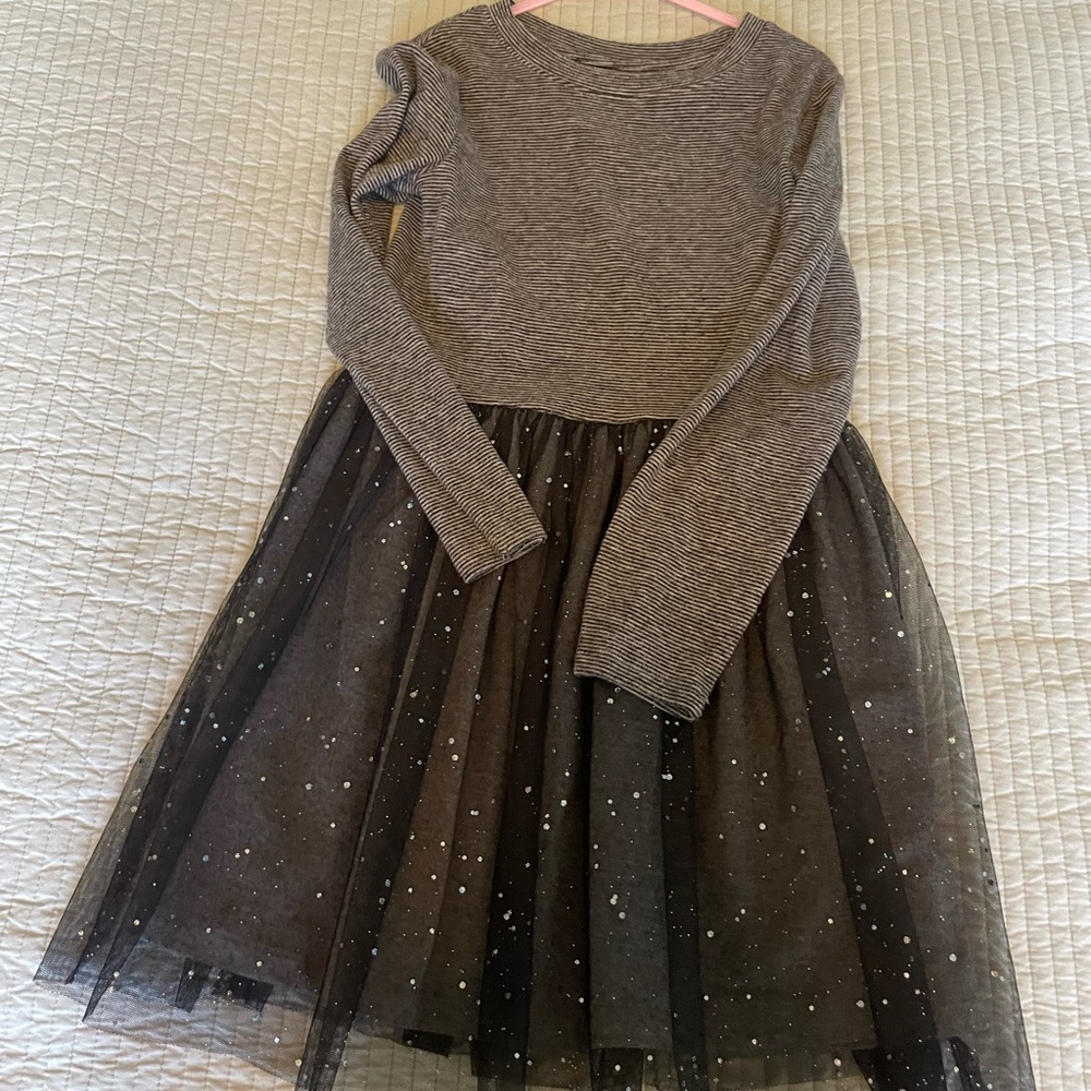 Girls size 6 dress